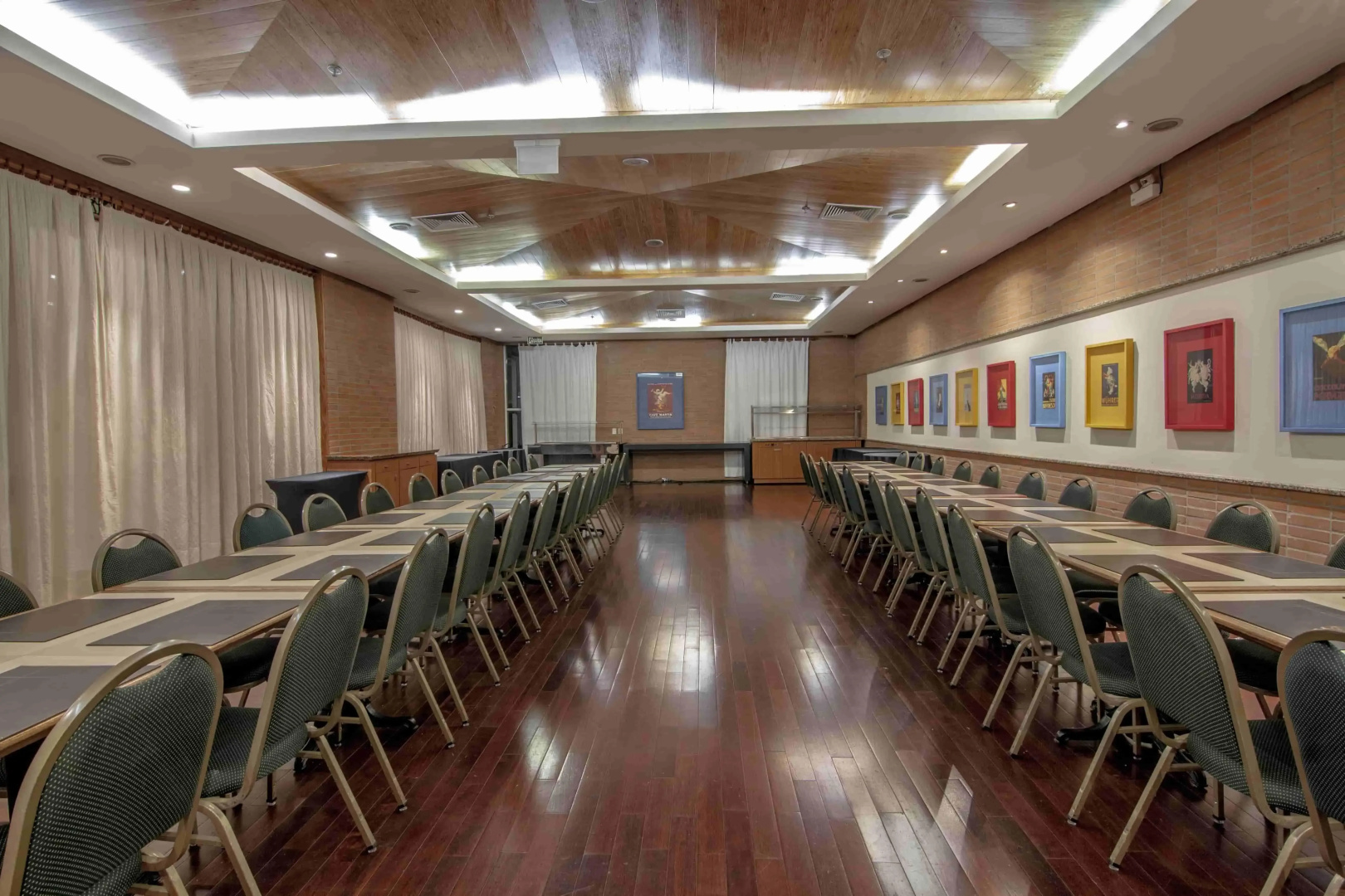 Hotel Deville Prime Porto Alegre