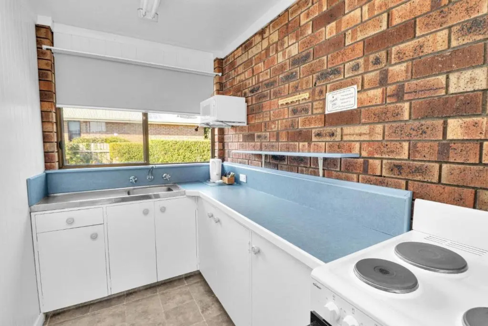 Kellraine Holiday Units