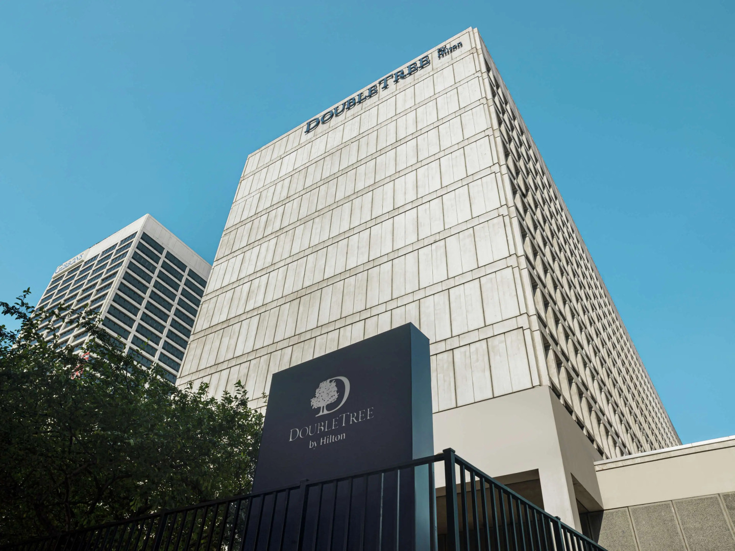 DoubleTree by Hilton Newark Penn Station