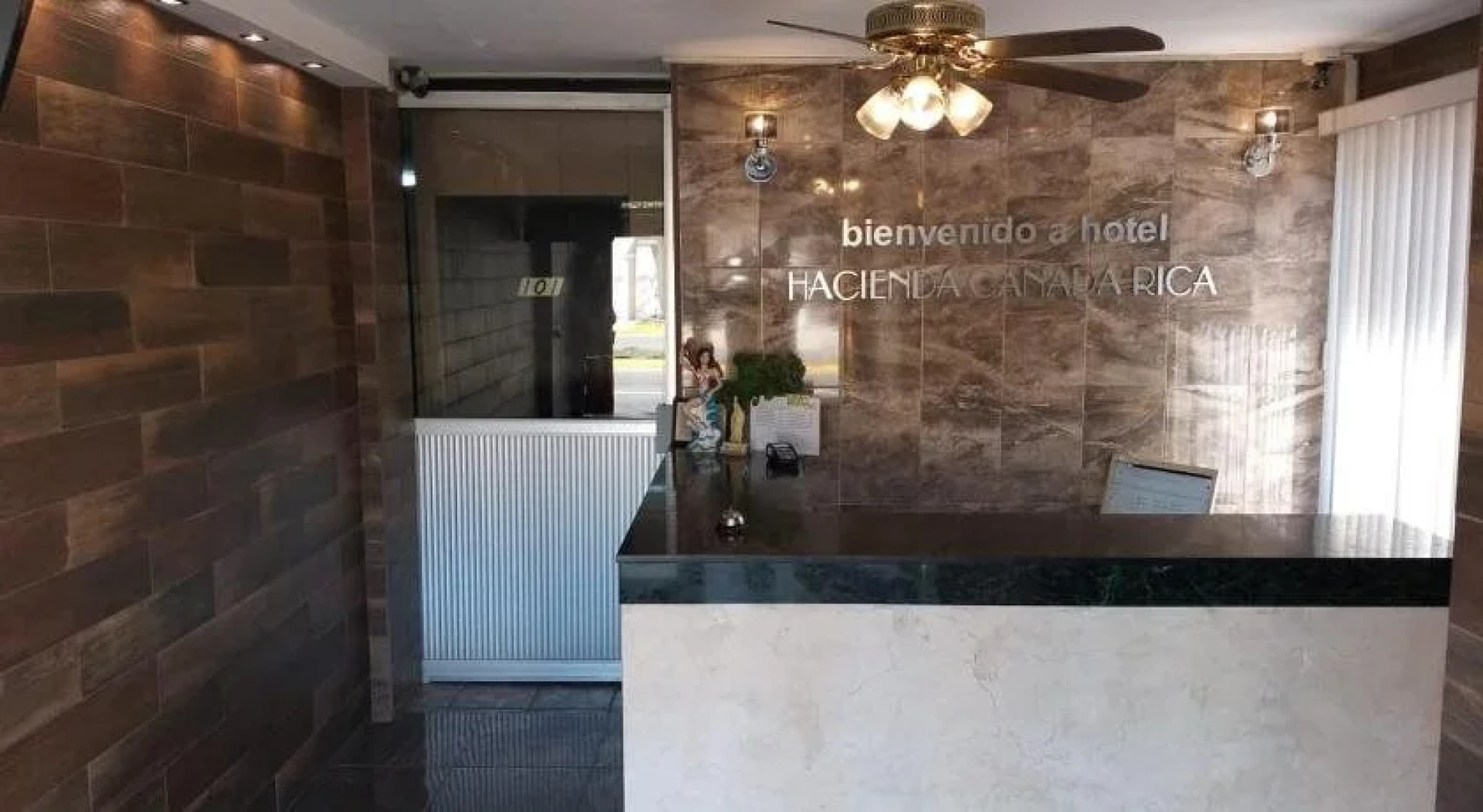 Hotel Hacienda Canada Rica 1