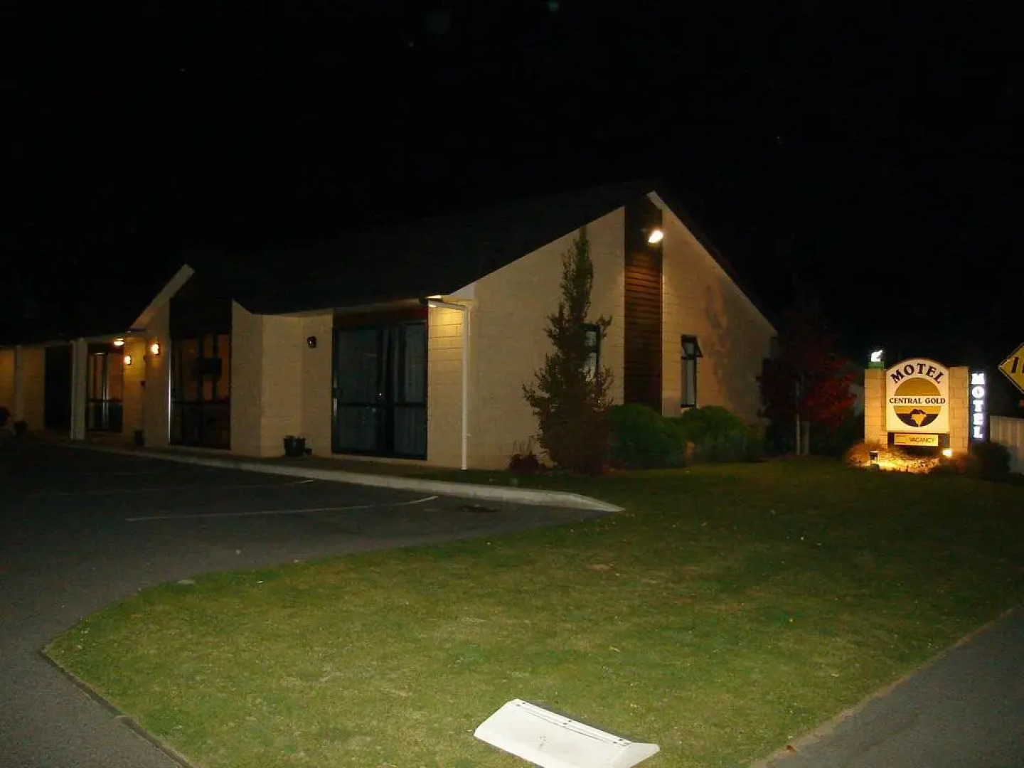 ASURE Central Gold Motel