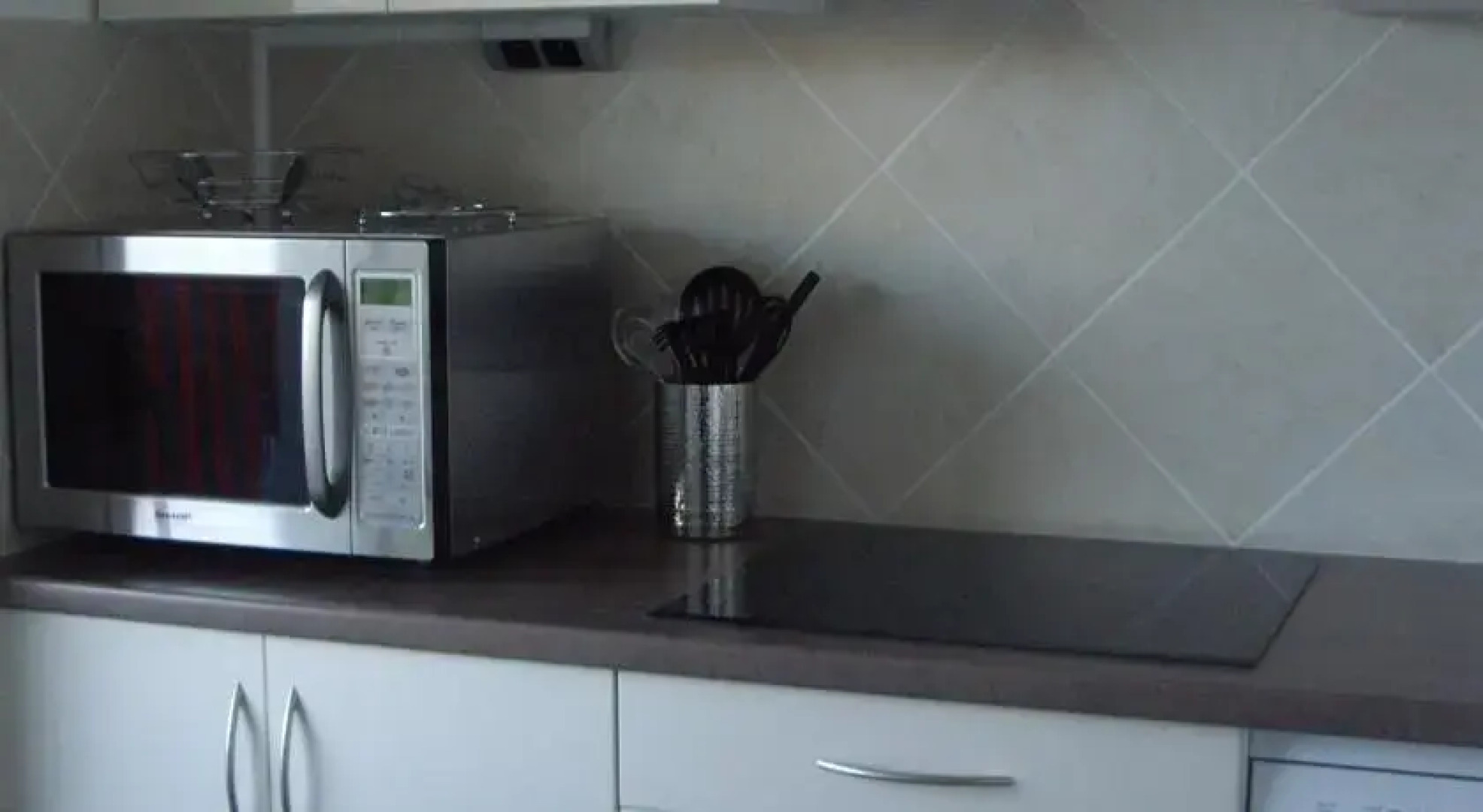 studio blue sea view