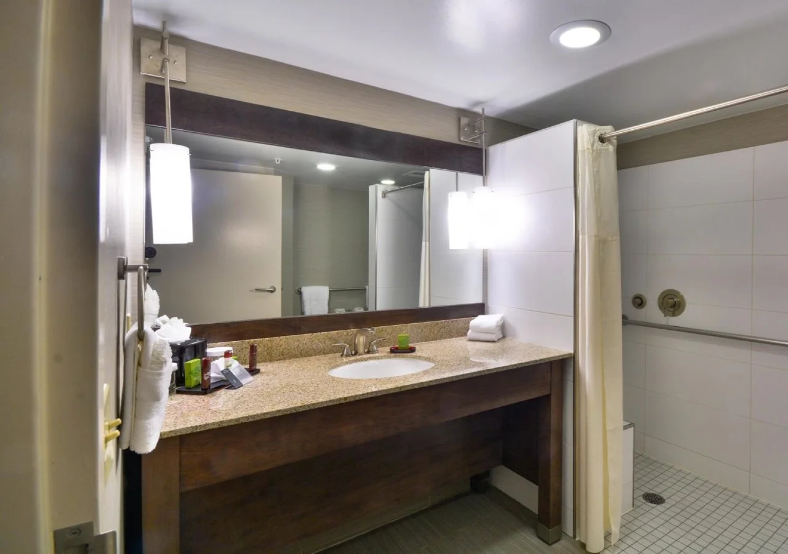 Embassy Suites by Hilton Denver Central Park