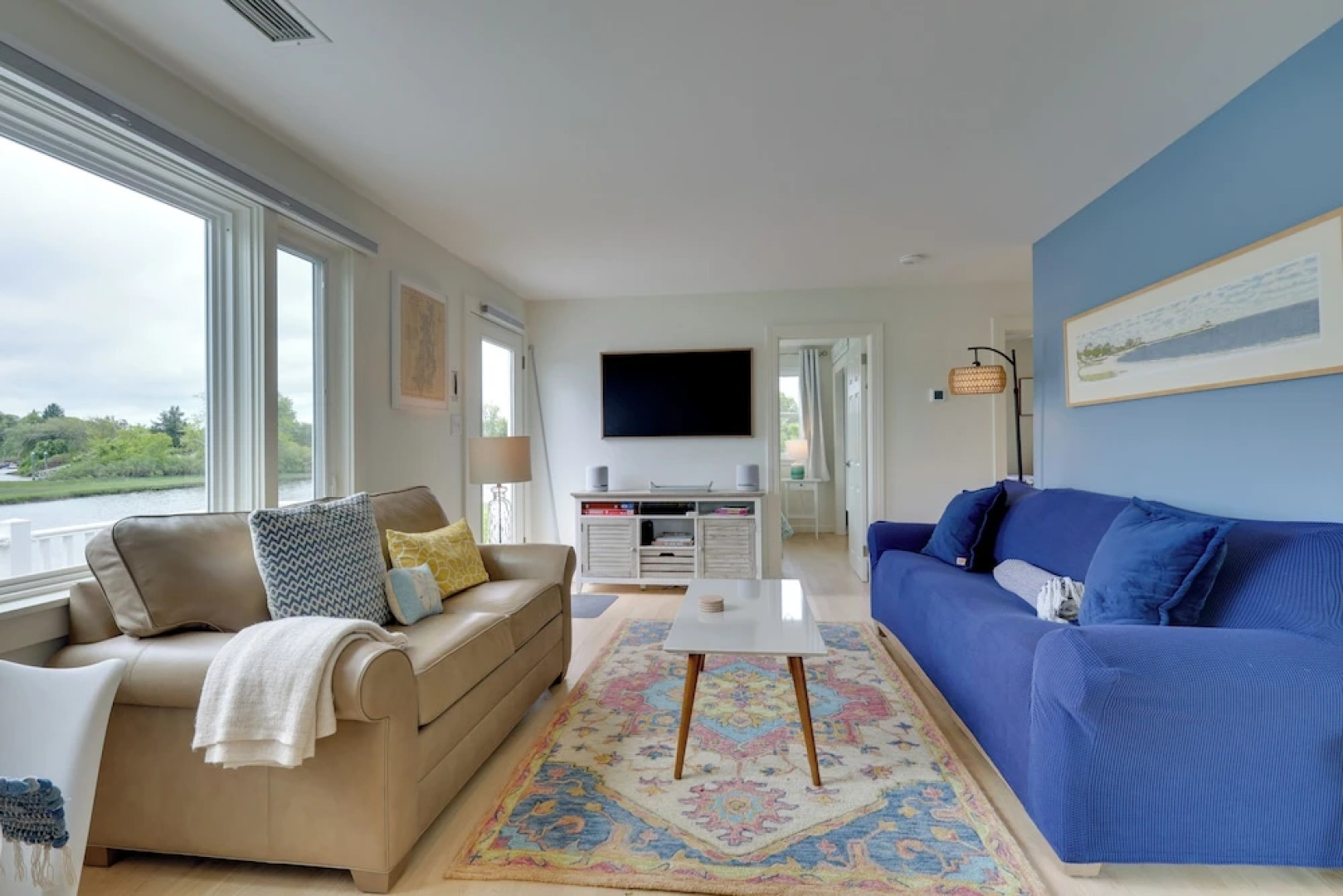 Cozy Narragansett Cottage w/ Dock & Outdoor Shower