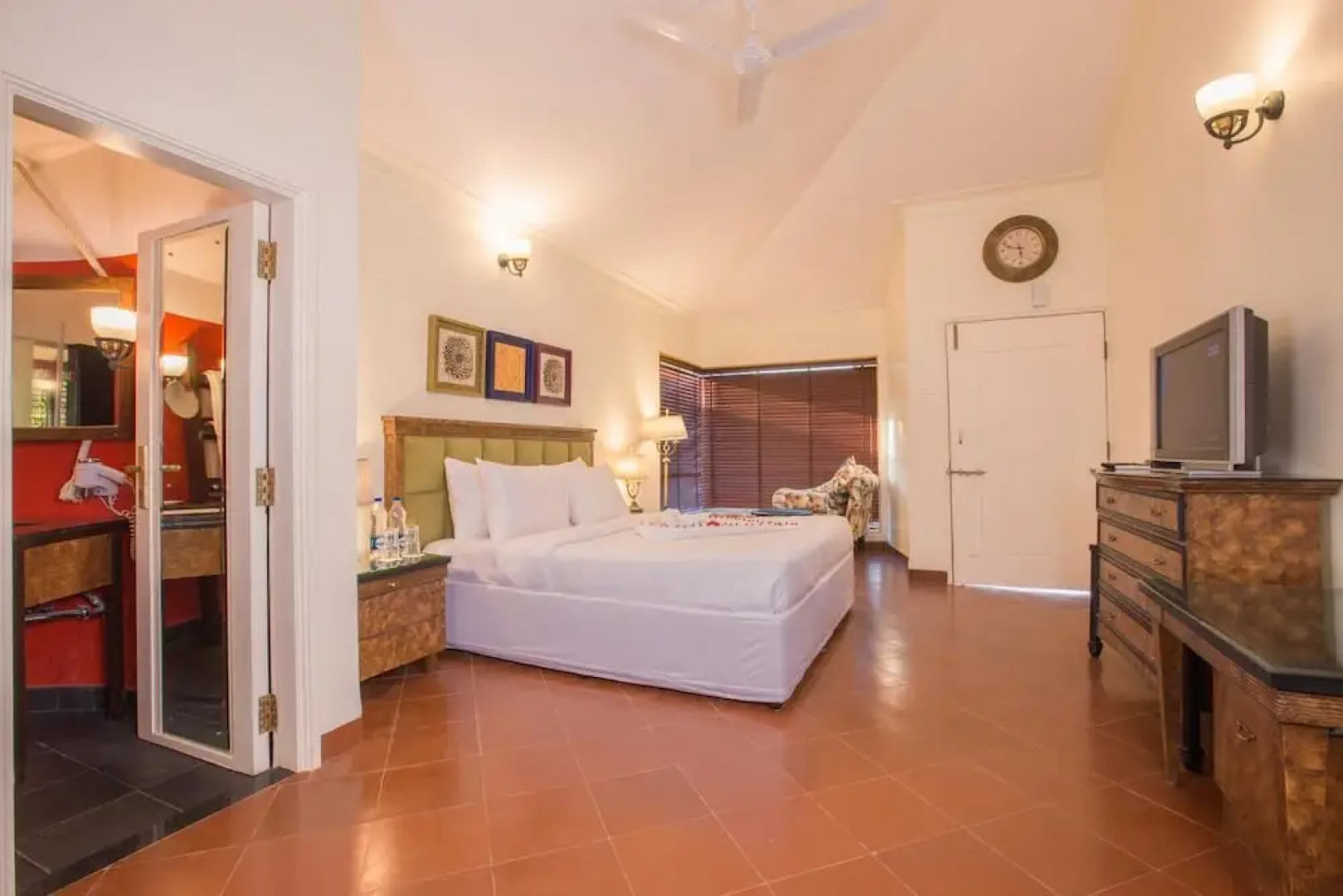 Residency Lake Resort and Spa