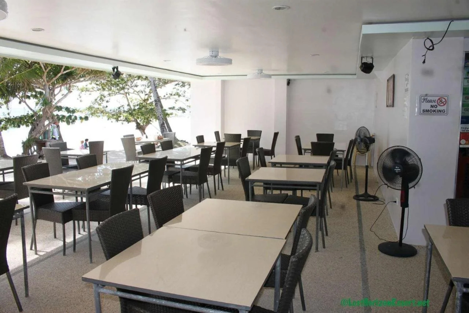 Lost Horizon Beach Dive Resort