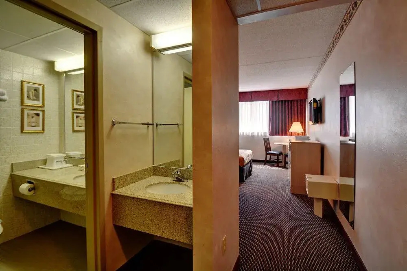 Rodeway Inn Springhills Lake George