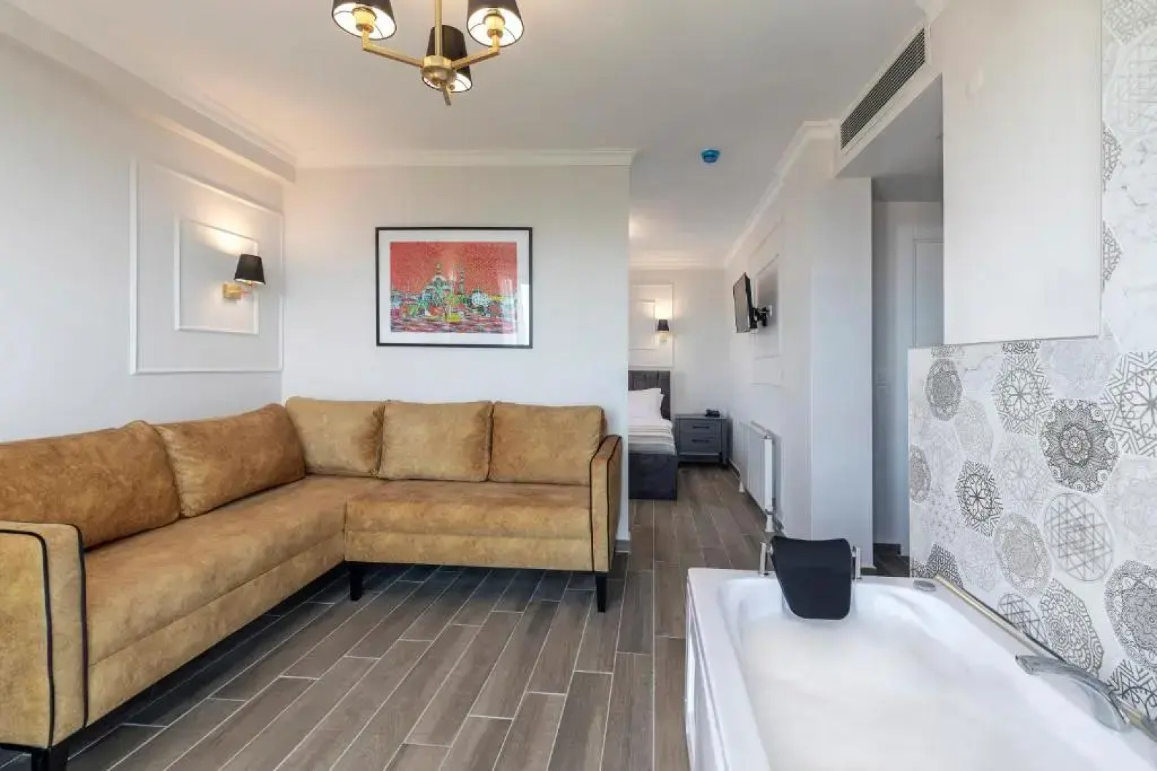 Lagun Castle Hotel&Spa