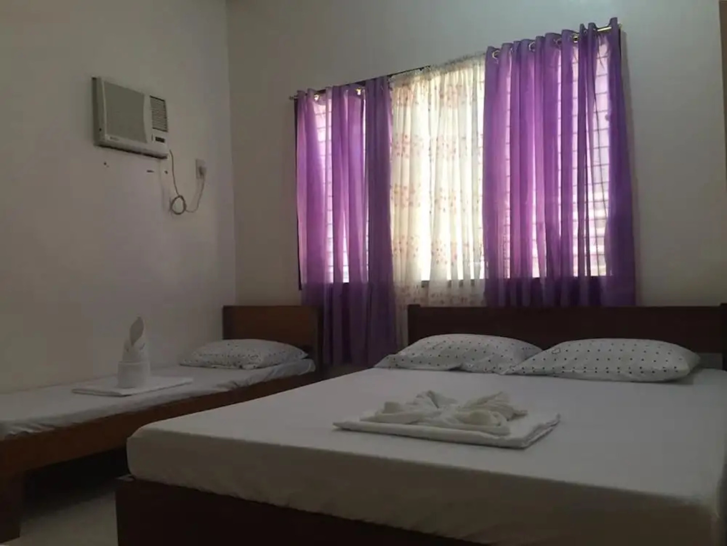 Tay LeLong's Pension House