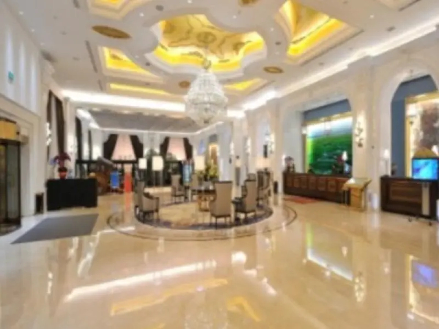 Hohhot Pinnacle Hotel