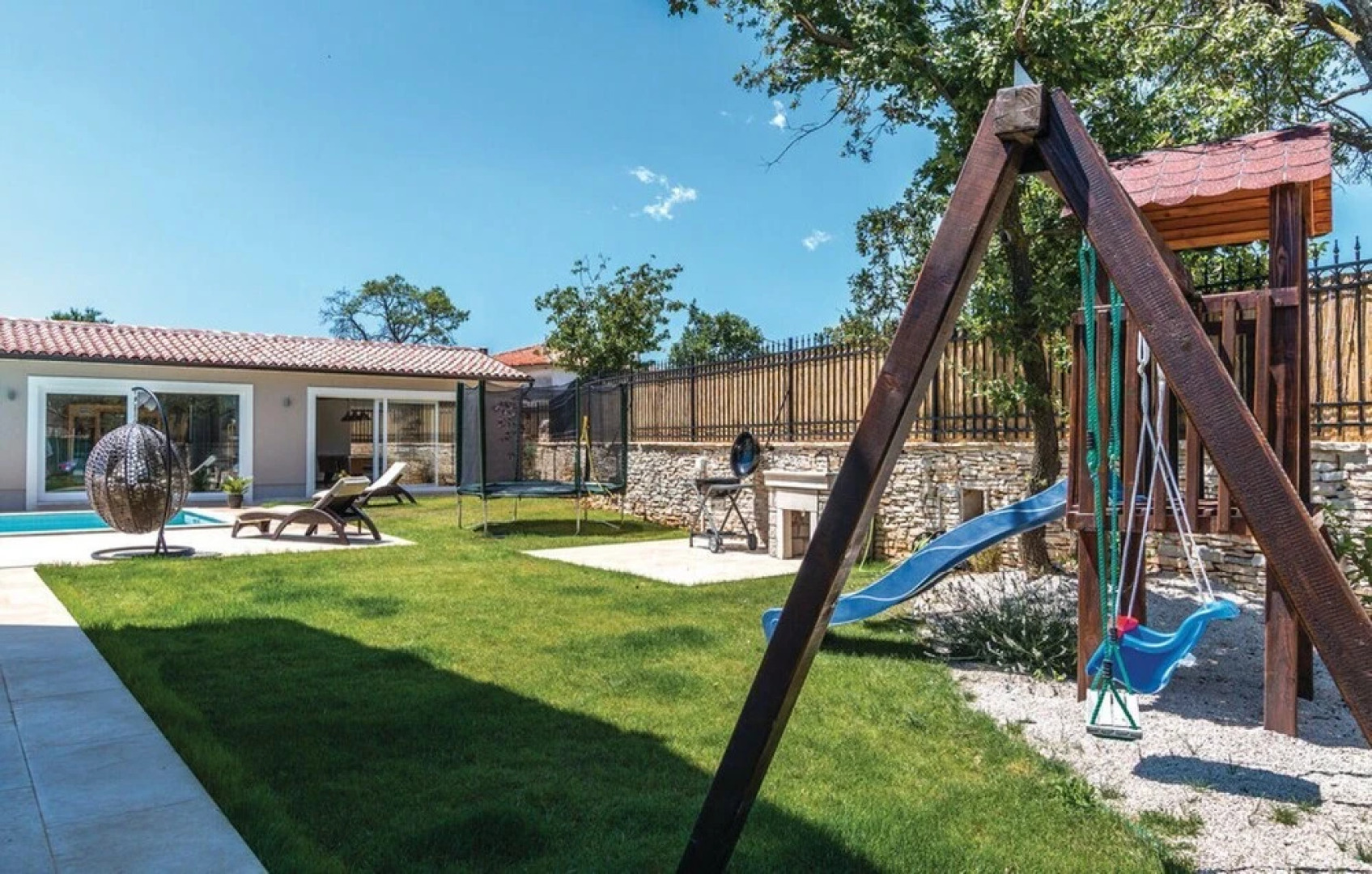 Villa San Kirin Magnolia