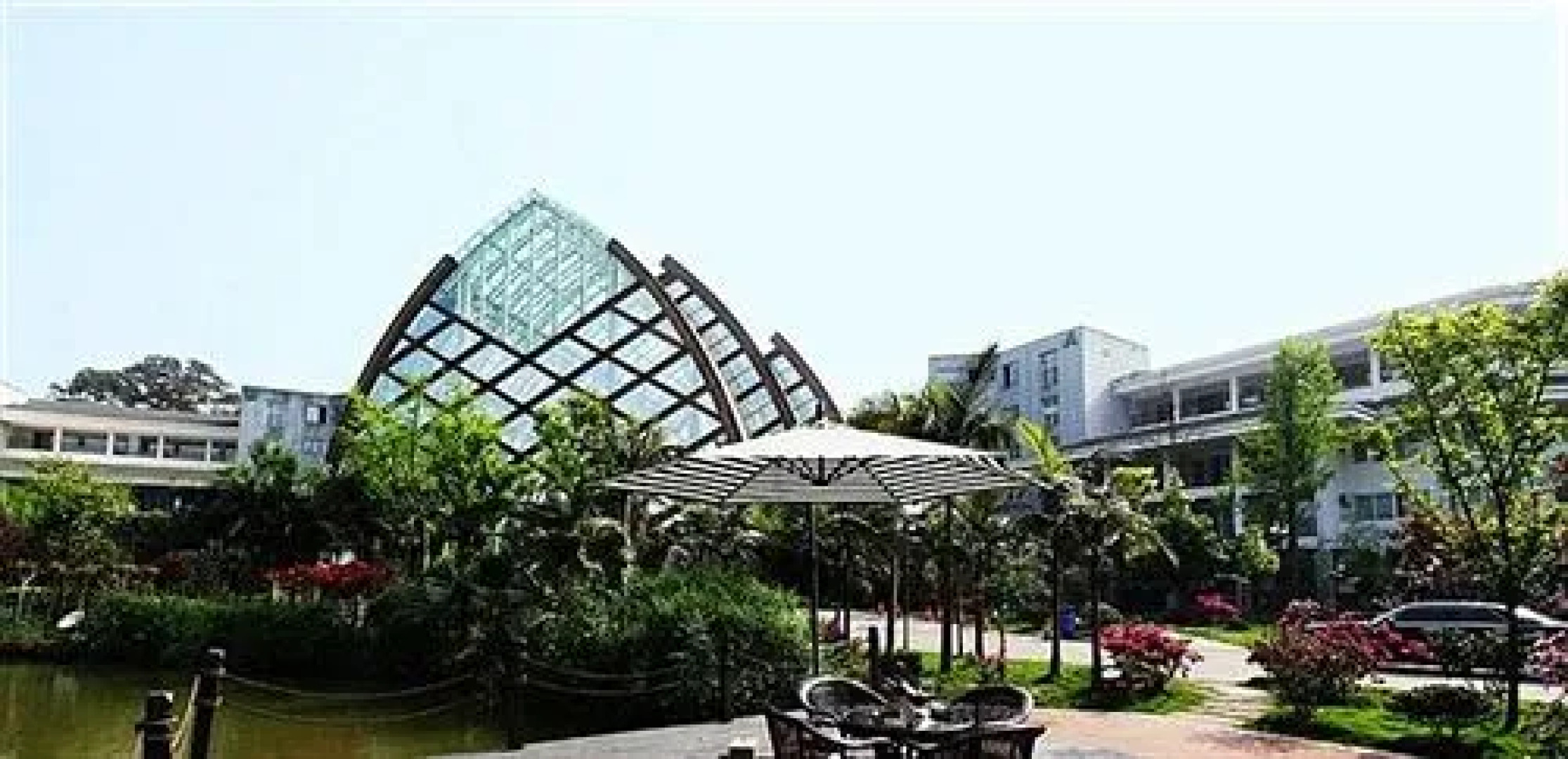 Eden Resort Hotel Yibin