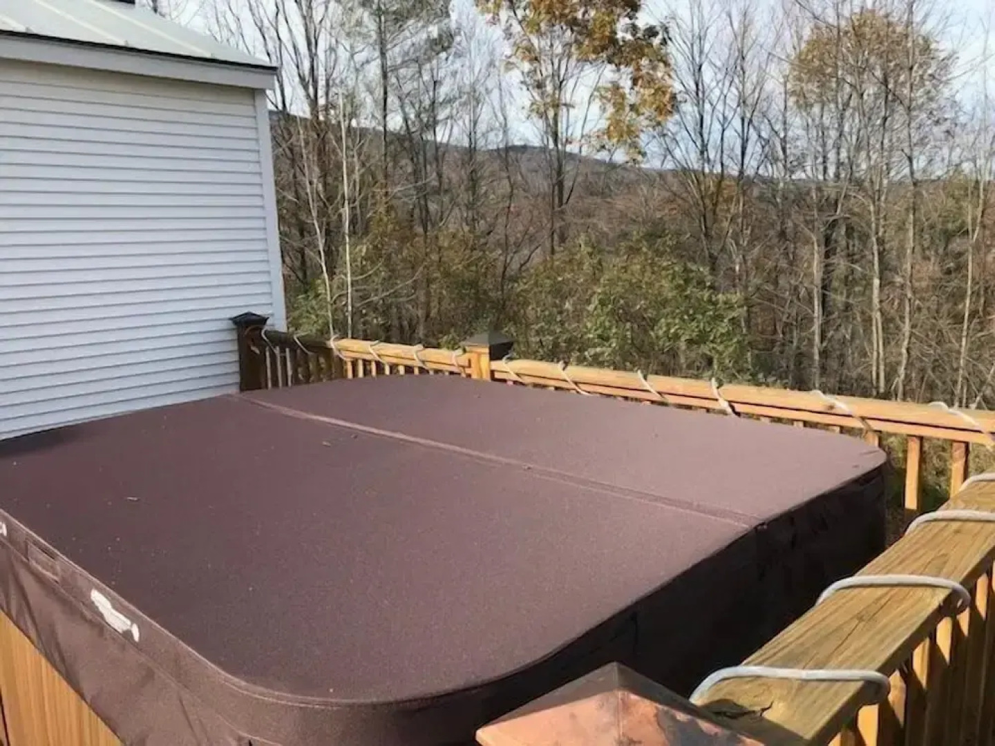 Twine Hill 4 Bedroom Private Hot Tub Home