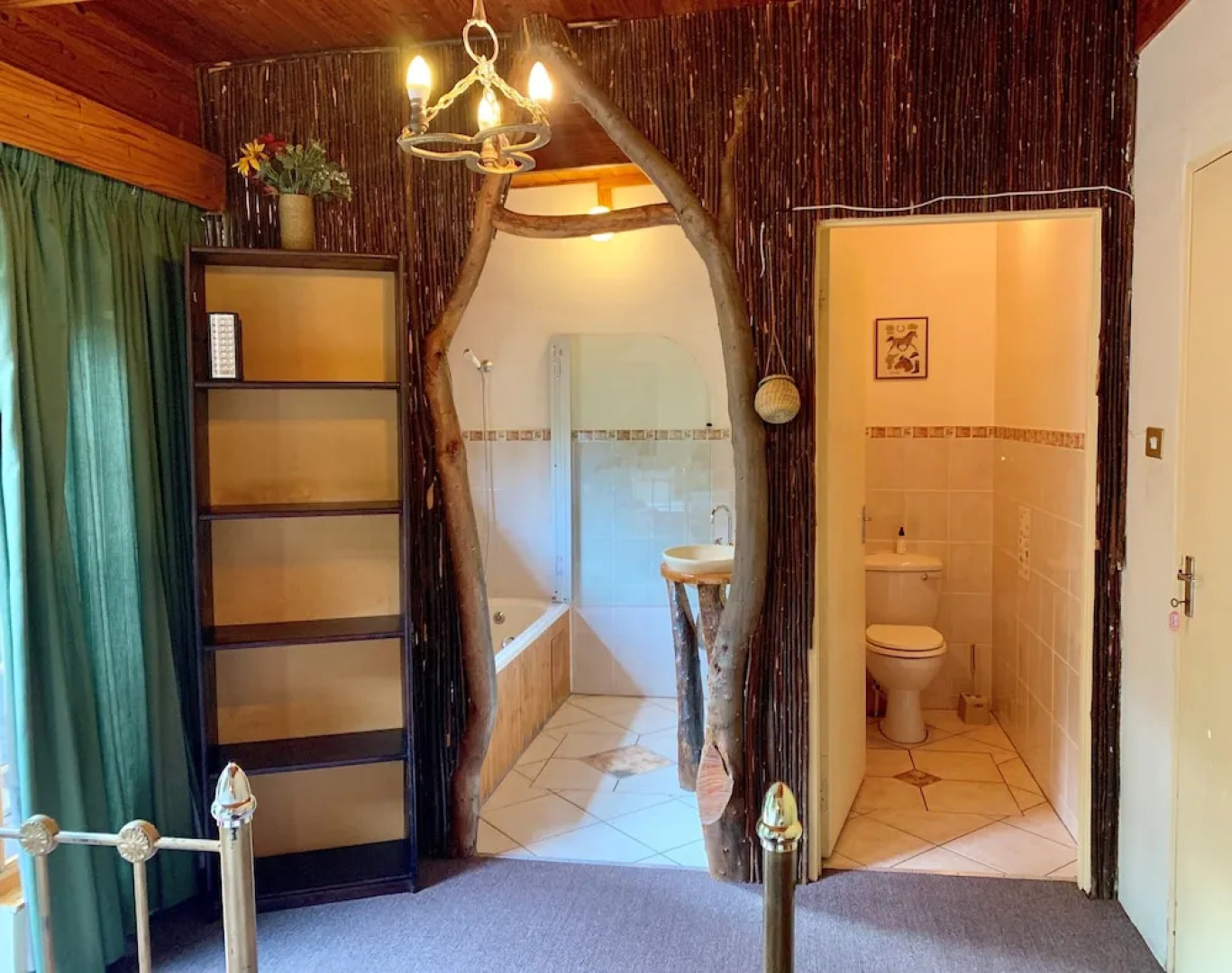 Horseback Africa - Pinto's Lodge