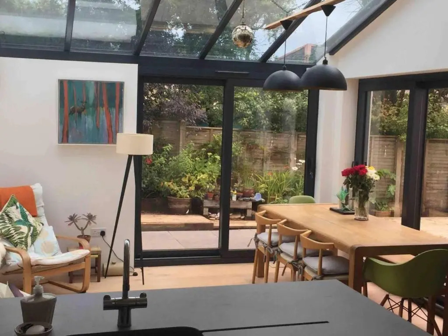 5 Bed House - Sleeps 15 - Pets - Garden - Parking