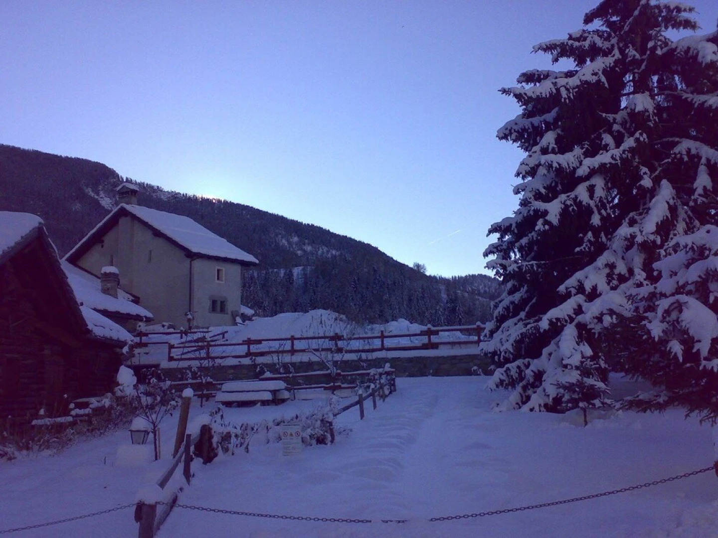 Charming Chalet With Panoramic View