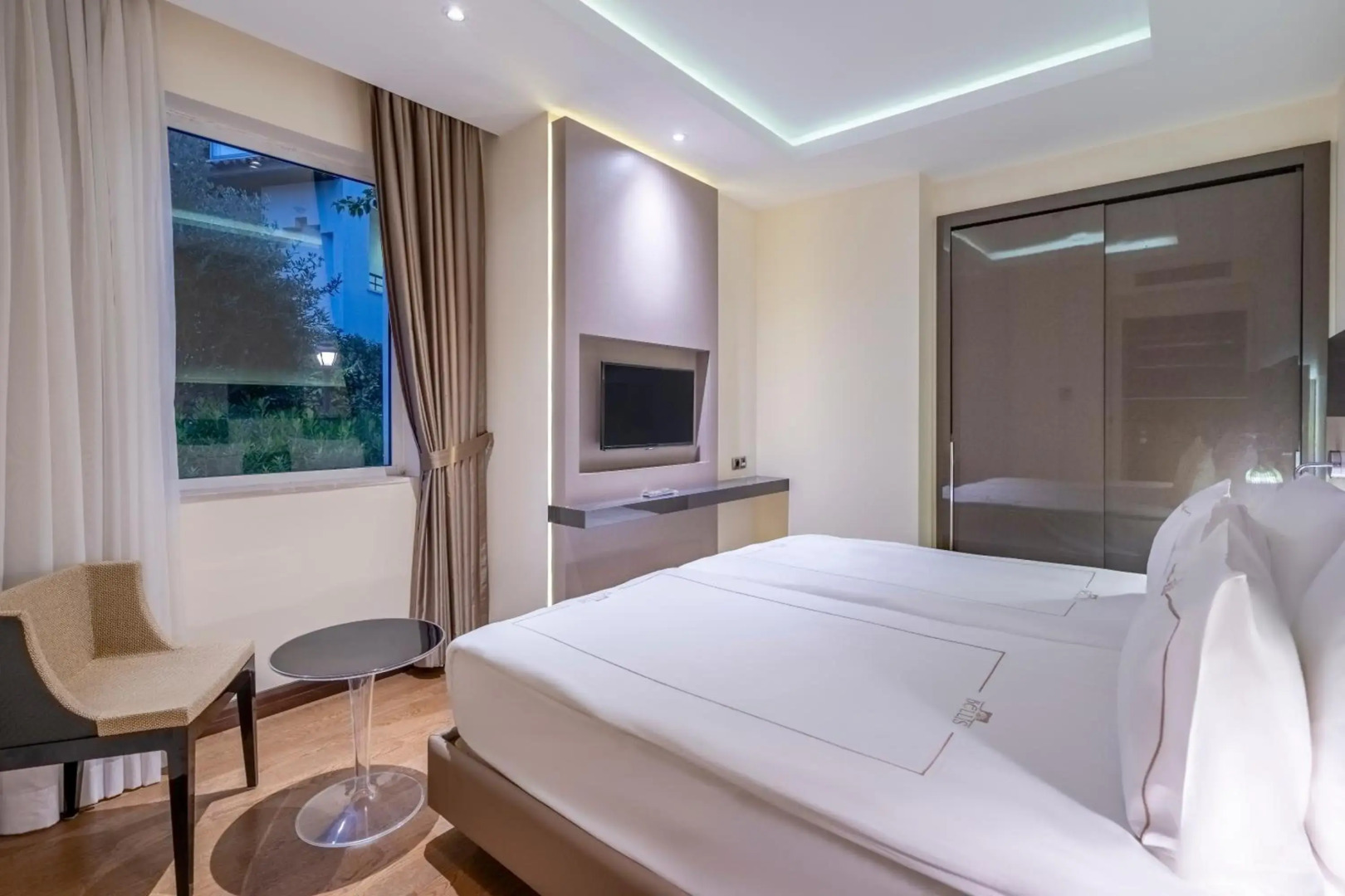 Отель Bellis Deluxe