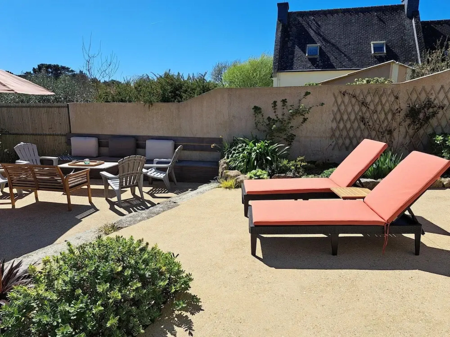 Stone House by Beach in Pont-aven
