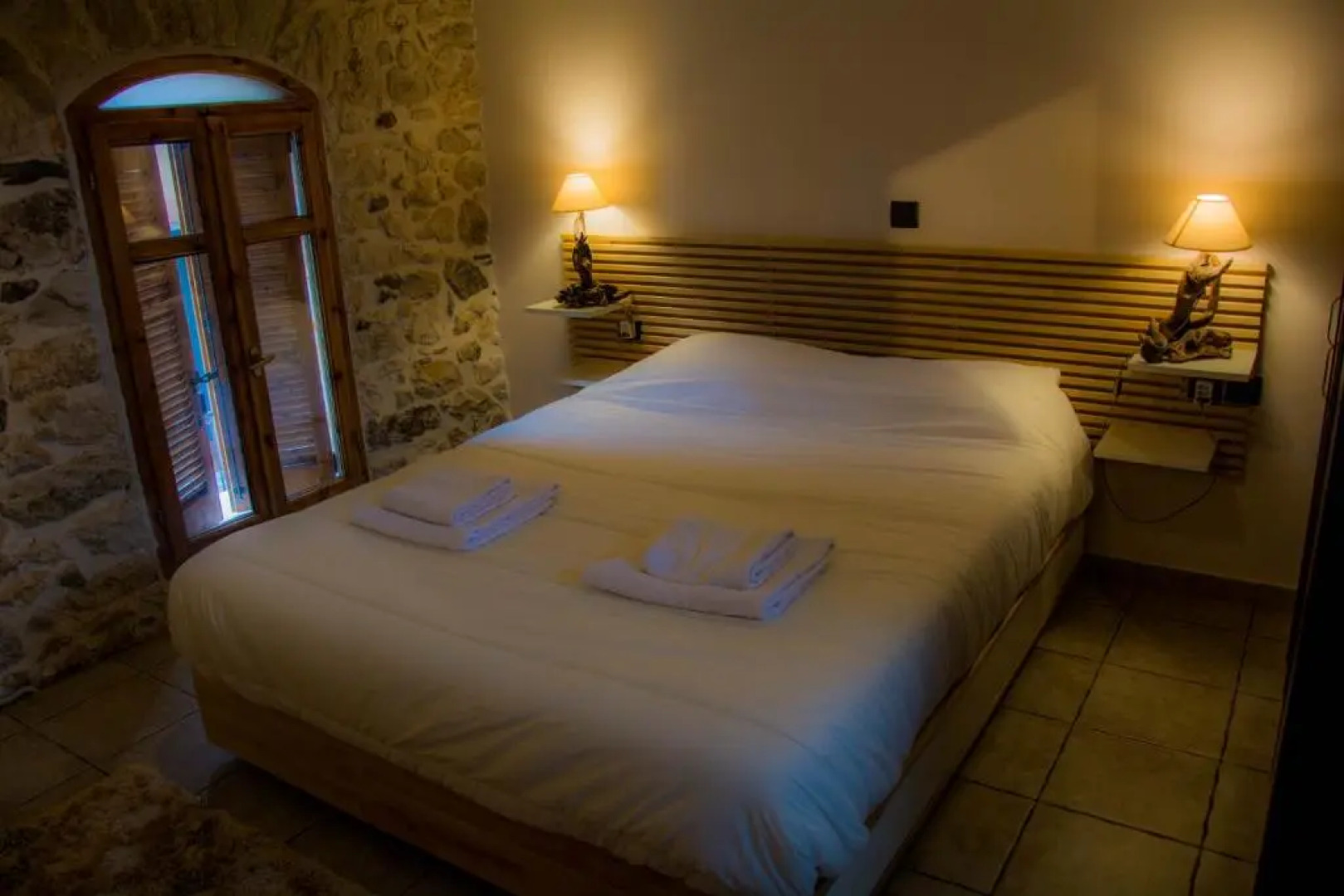 Limni Stone Apartments