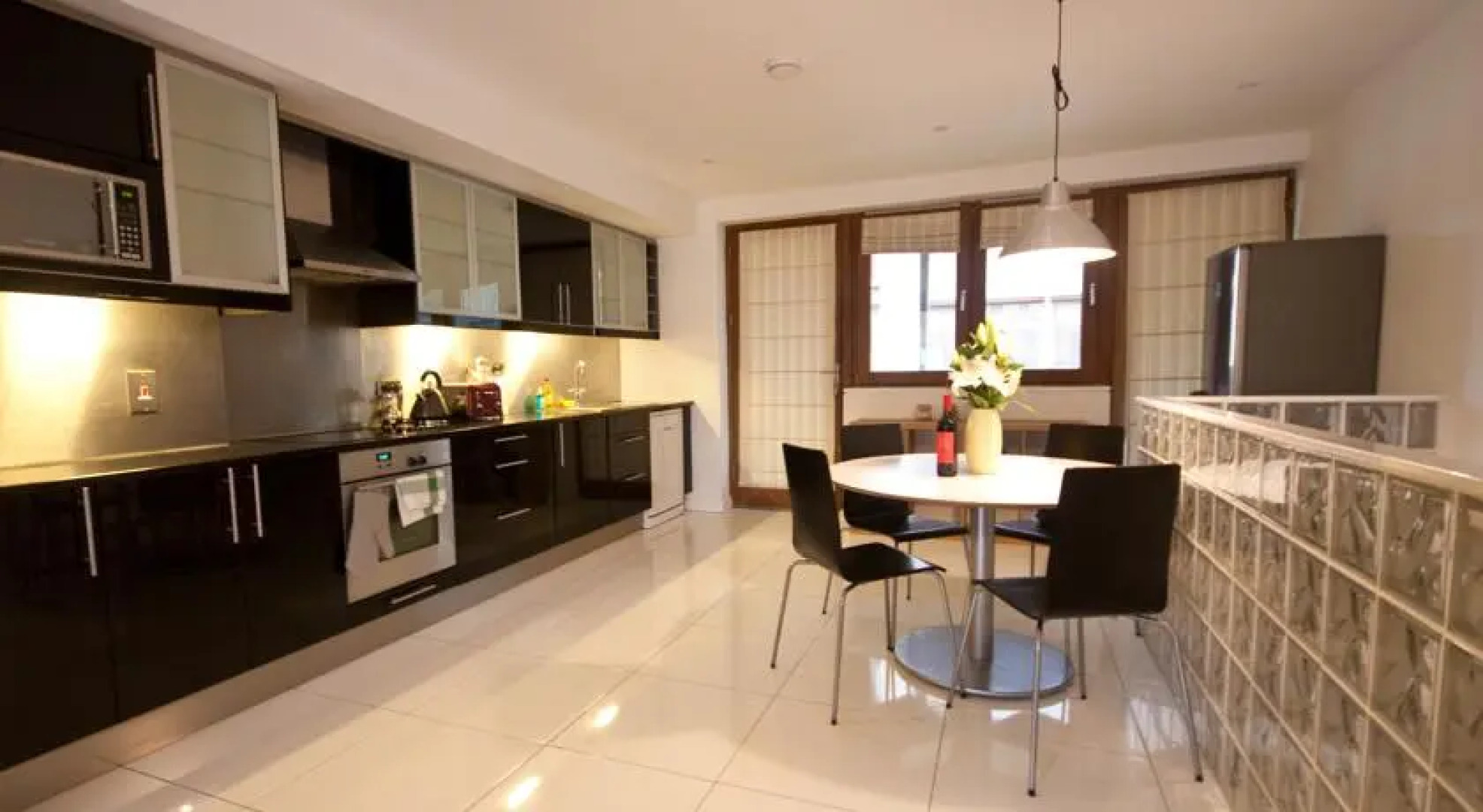 IFSC Dublin City Apartments by The Key Collection