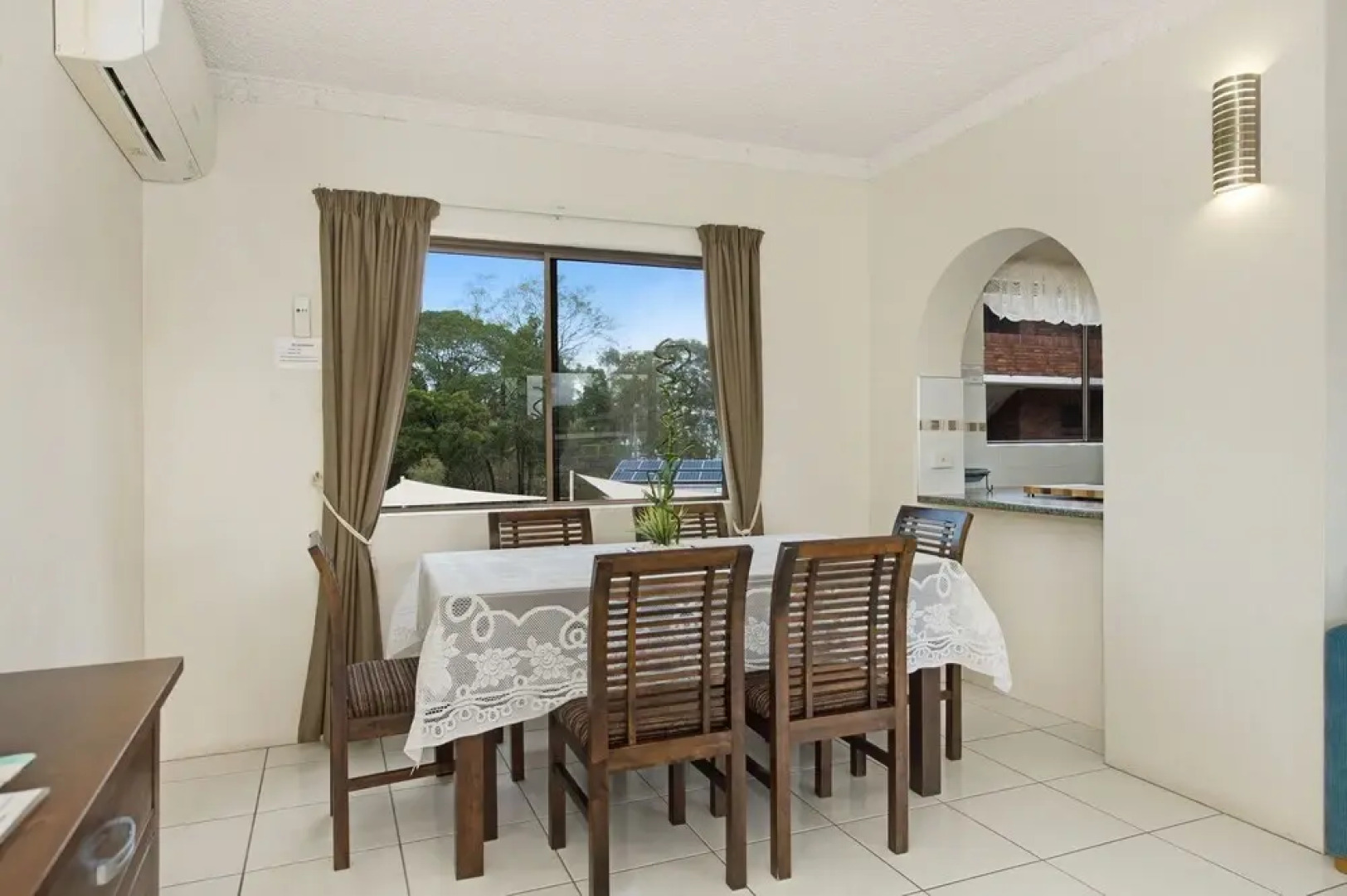 Waterviews,Pool, Wifi its all here !- Welsby Pde, Bongaree