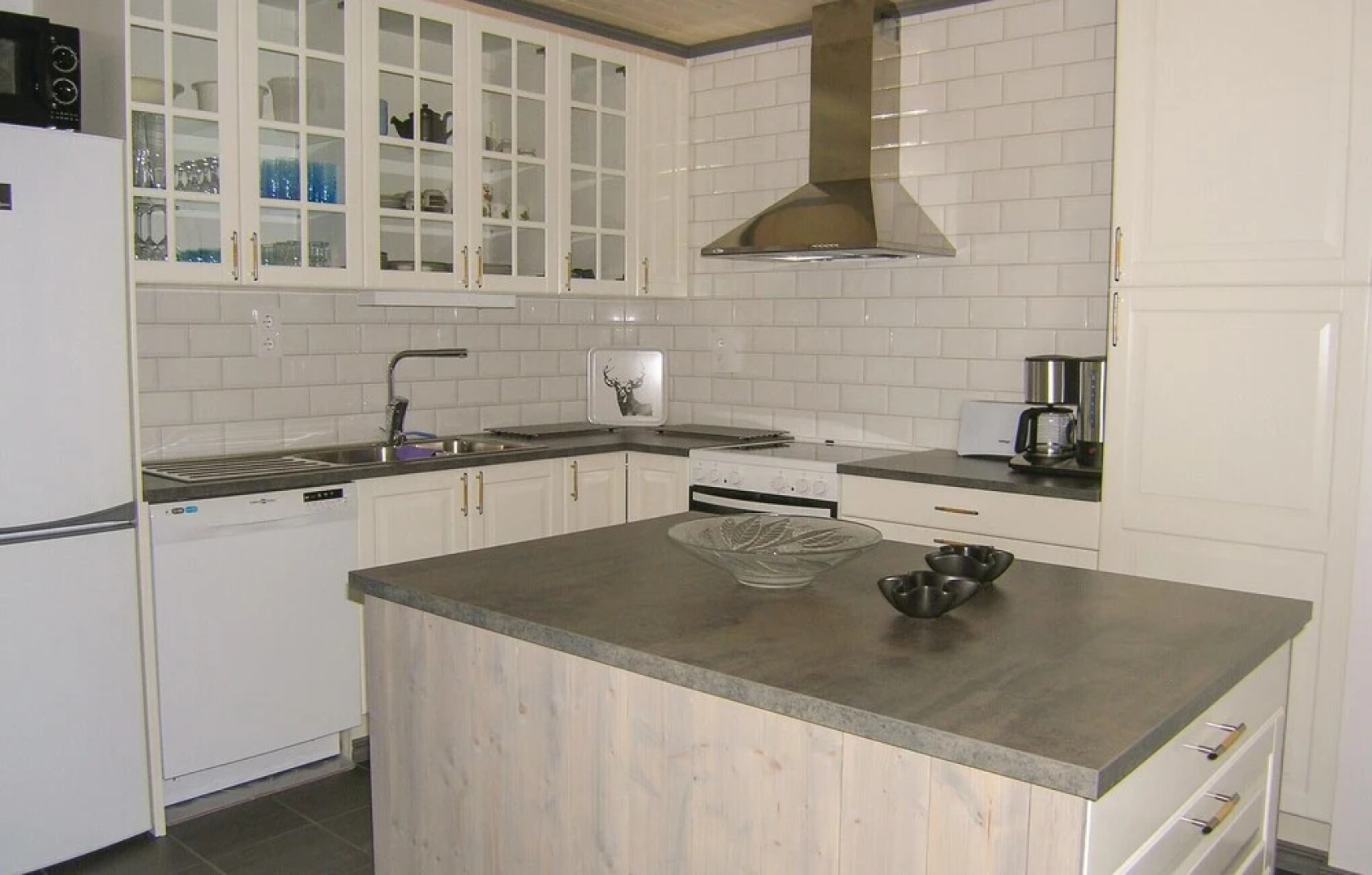 Beautiful Home in Vittaryd With 4 Bedrooms, Sauna and Wifi