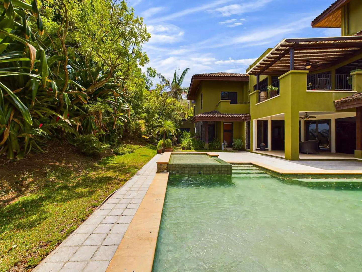 Villa Carao 3 - A Private 4 Bedroom Resort Villa