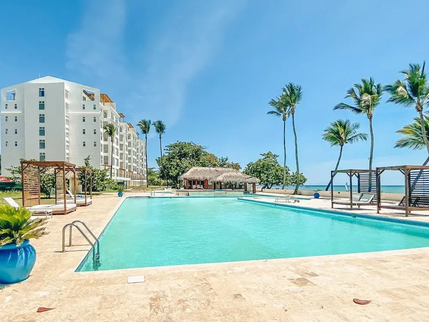 A few Steps to the Beach Enjoy This Joyful apt at Playa Dorada W Breakfast Included