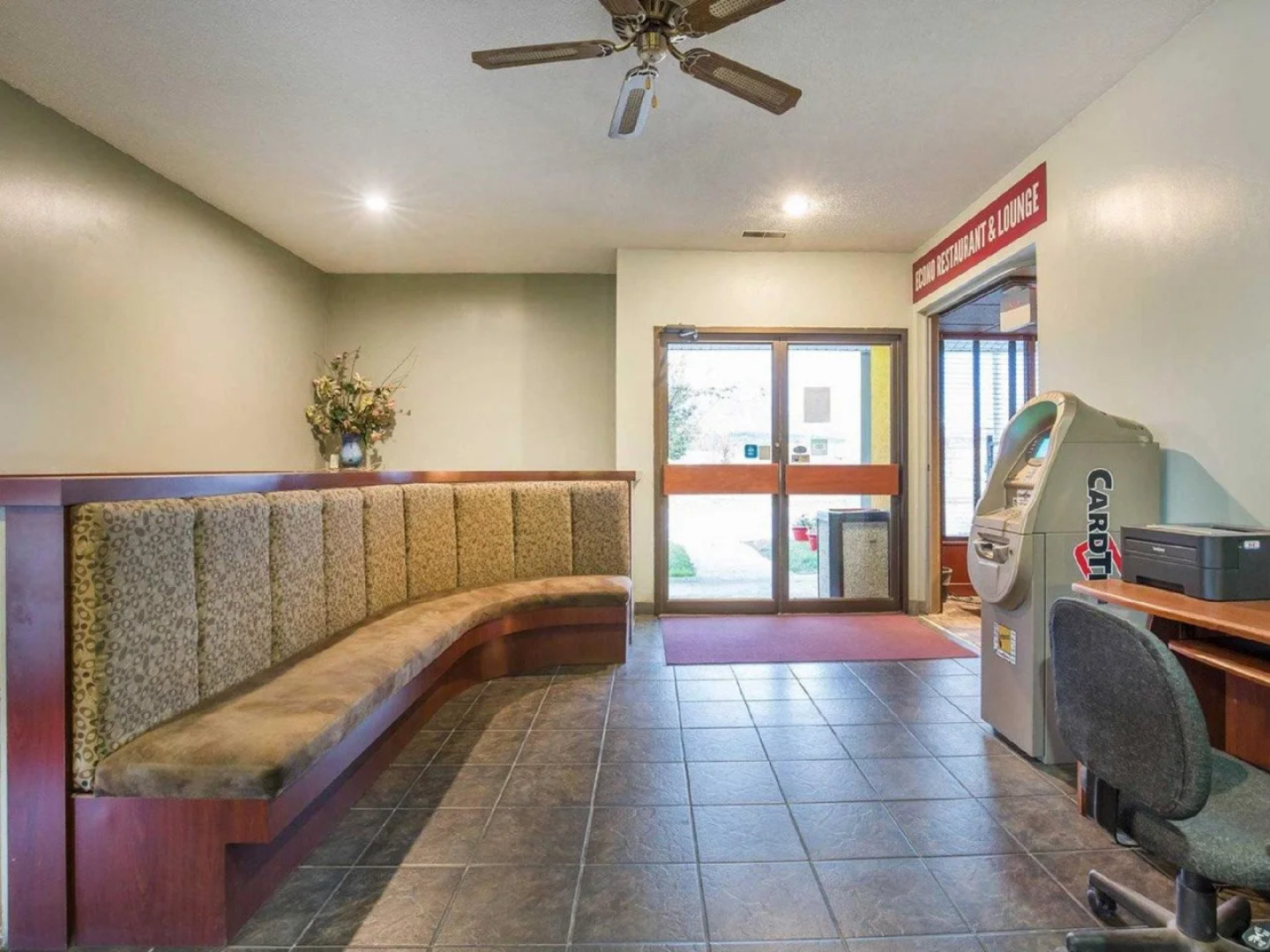 Econo Lodge Inn & Suites Cranbrook