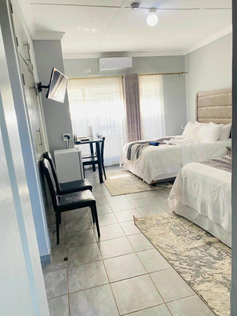 President Guest Lodge