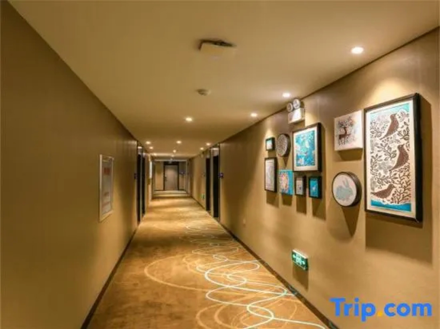 Xana Lite Heihe Russian Commodity Street Central Pedestrian Street