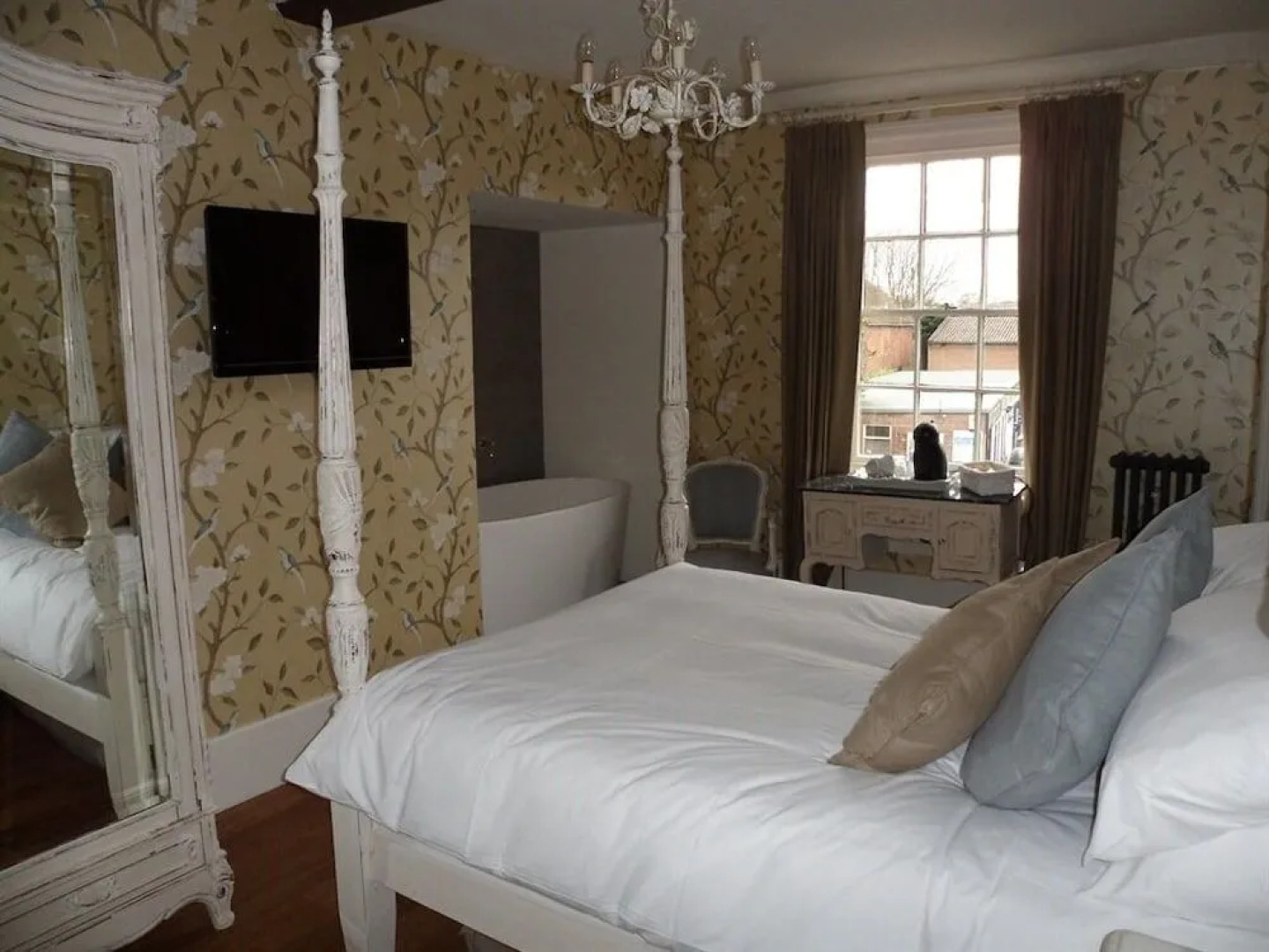 No.64 at the Joiners