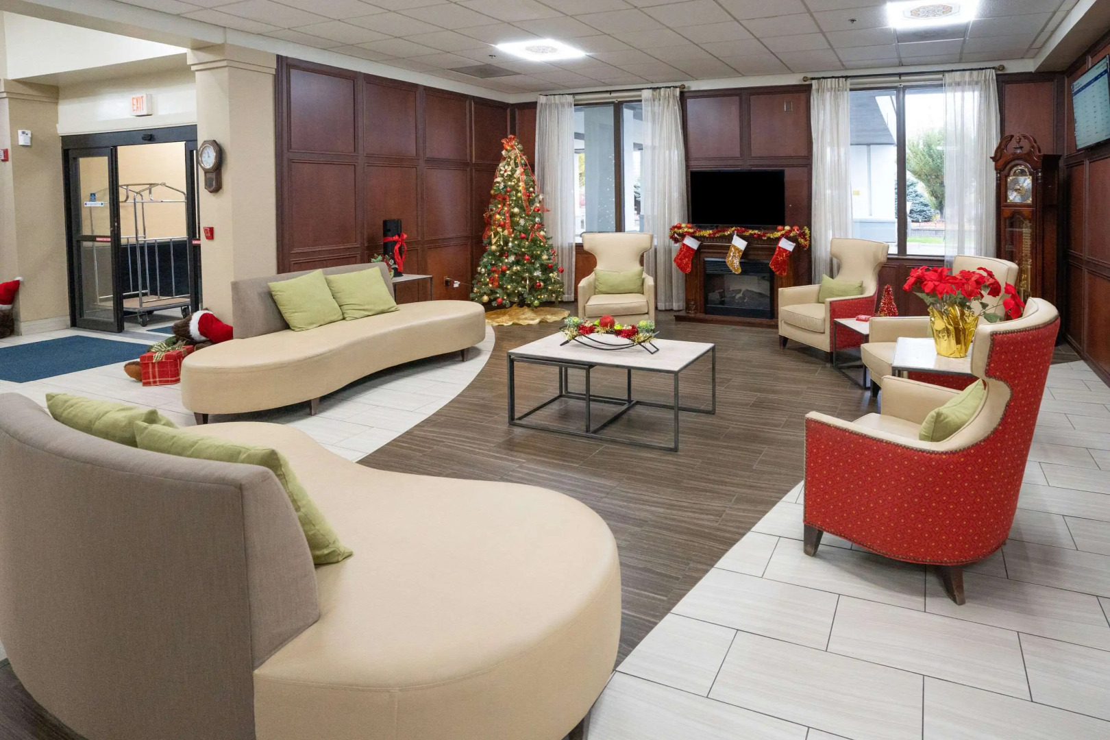 Clarion Hotel Detroit Metro Airport