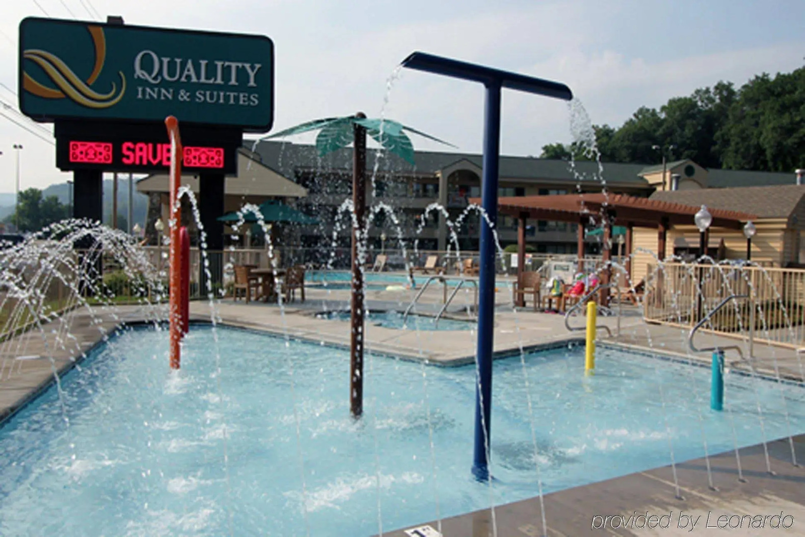 Quality Inn And Suites Dollywood