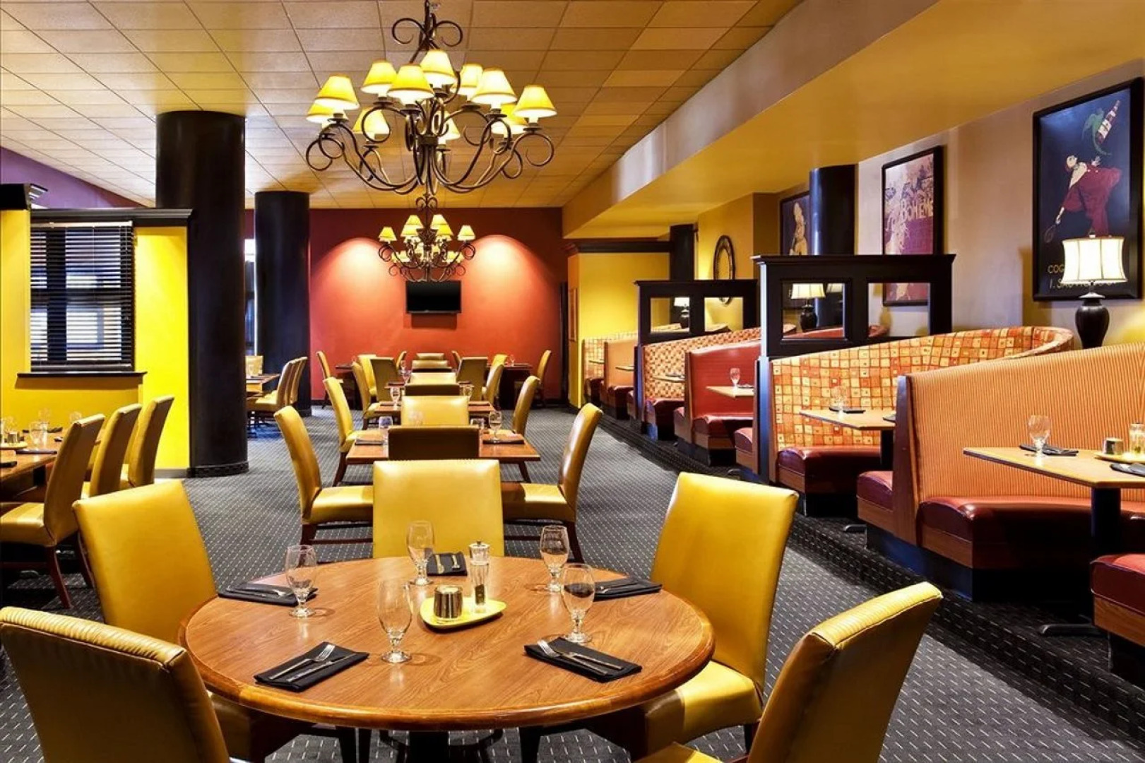 OYO Hotel St. Louis Downtown City Center MO