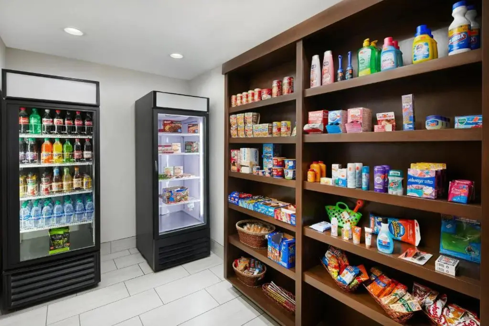 Holiday Inn Express & Suites Pensacola West-Navy Base