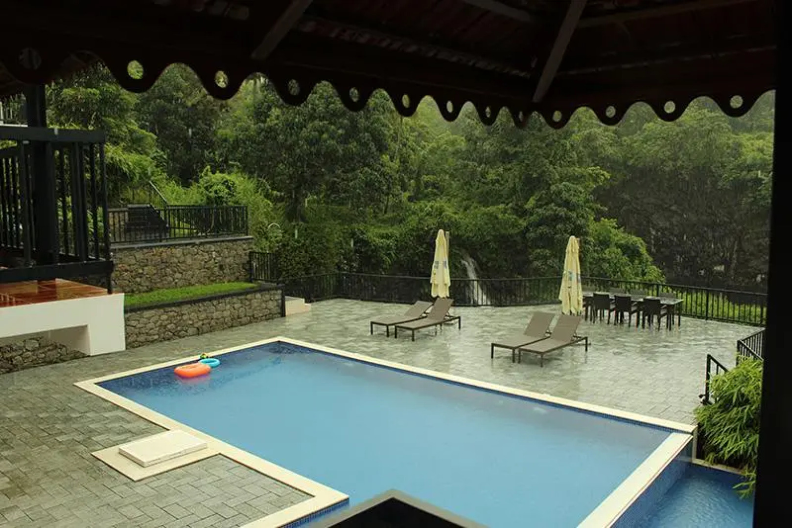 Athirappilly Green Trees Resort