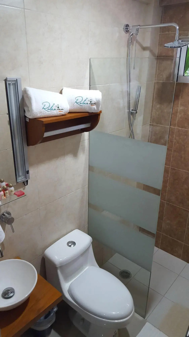 Relax Inn Suites