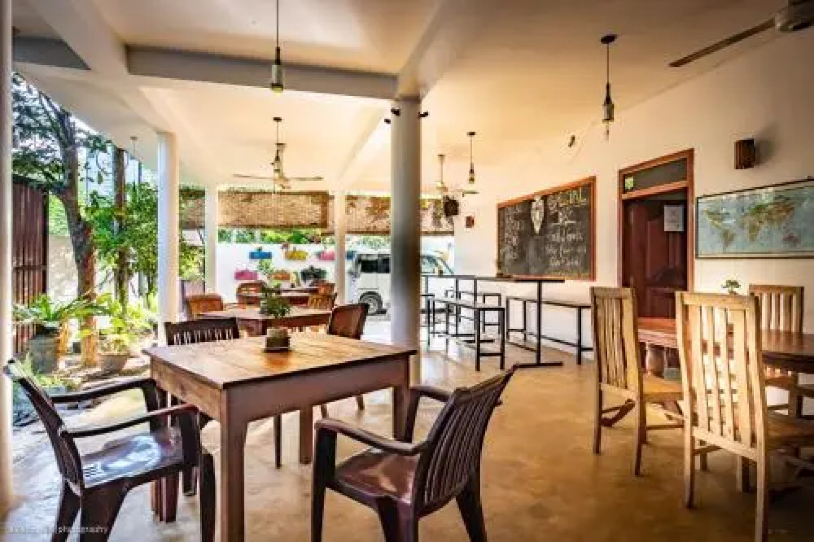 Dorian Guest House and Restaurant