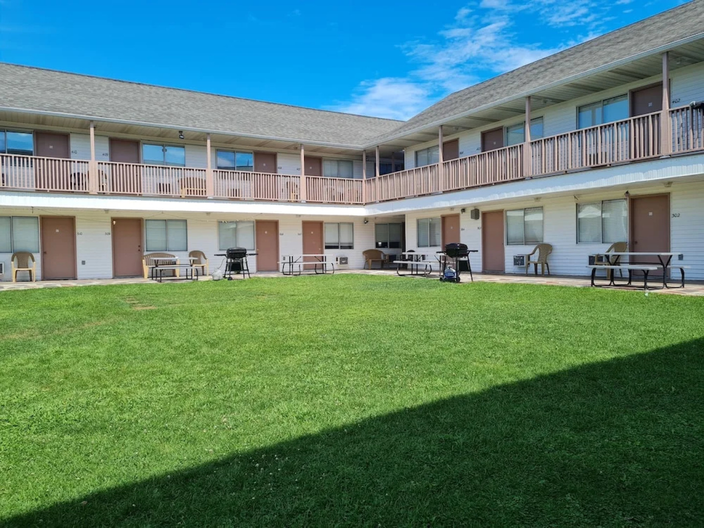 Flagship Motor Court