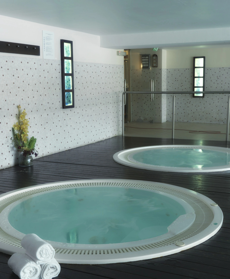 Yellow Praia Monte Gordo