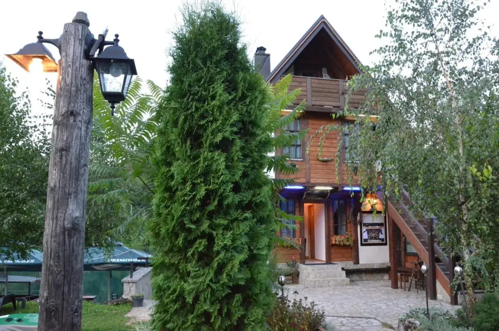 Rooms and Apartments Neron