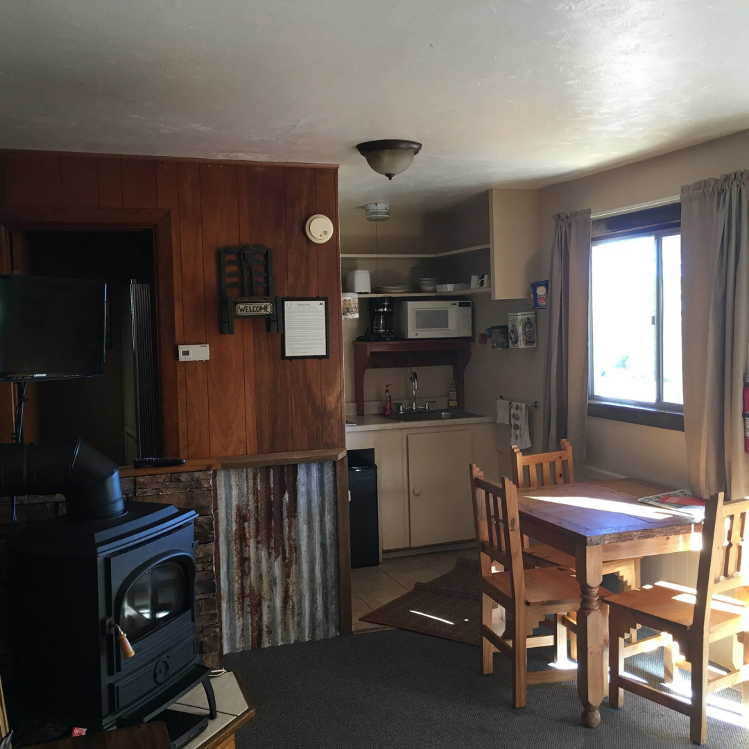 Rainbow's End Resort on Rainbow Lake