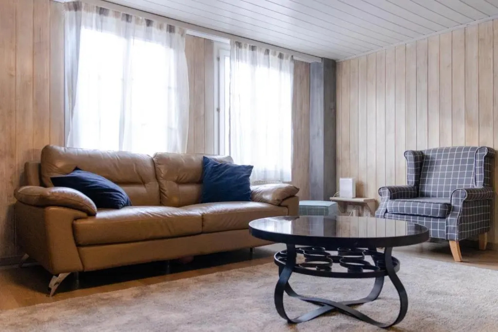 Lakeview Family Apartment