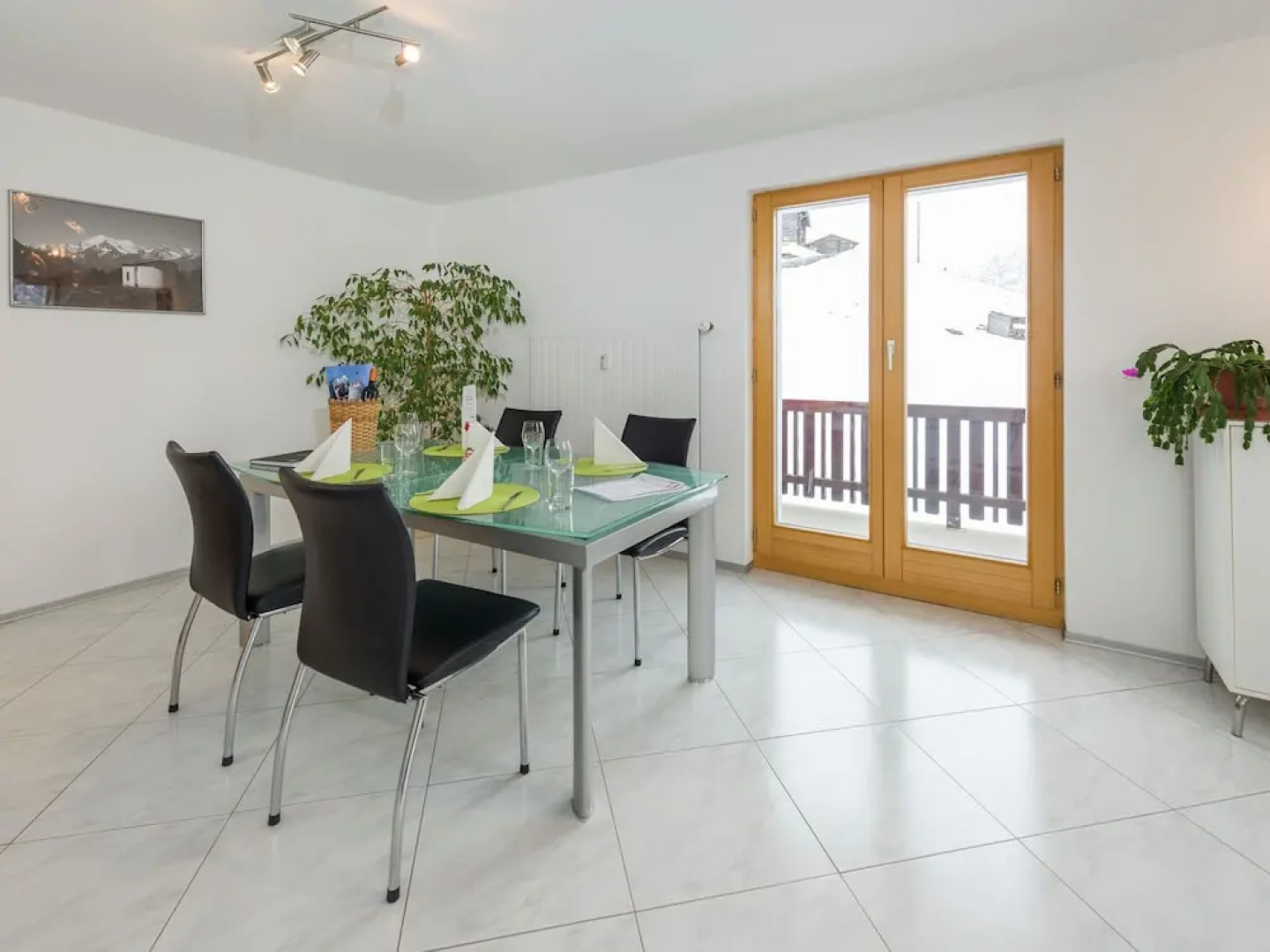 Cozy Apartment in Grächen near Forest