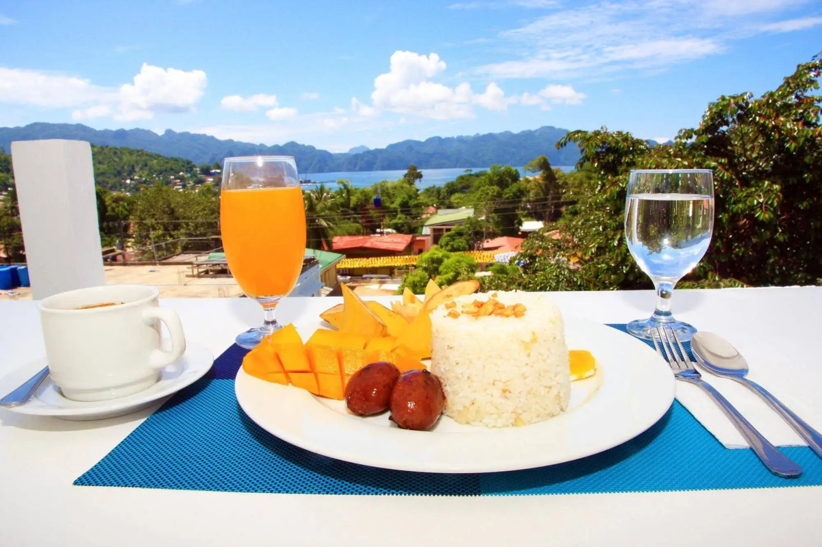 Coron Bluewave Hotel