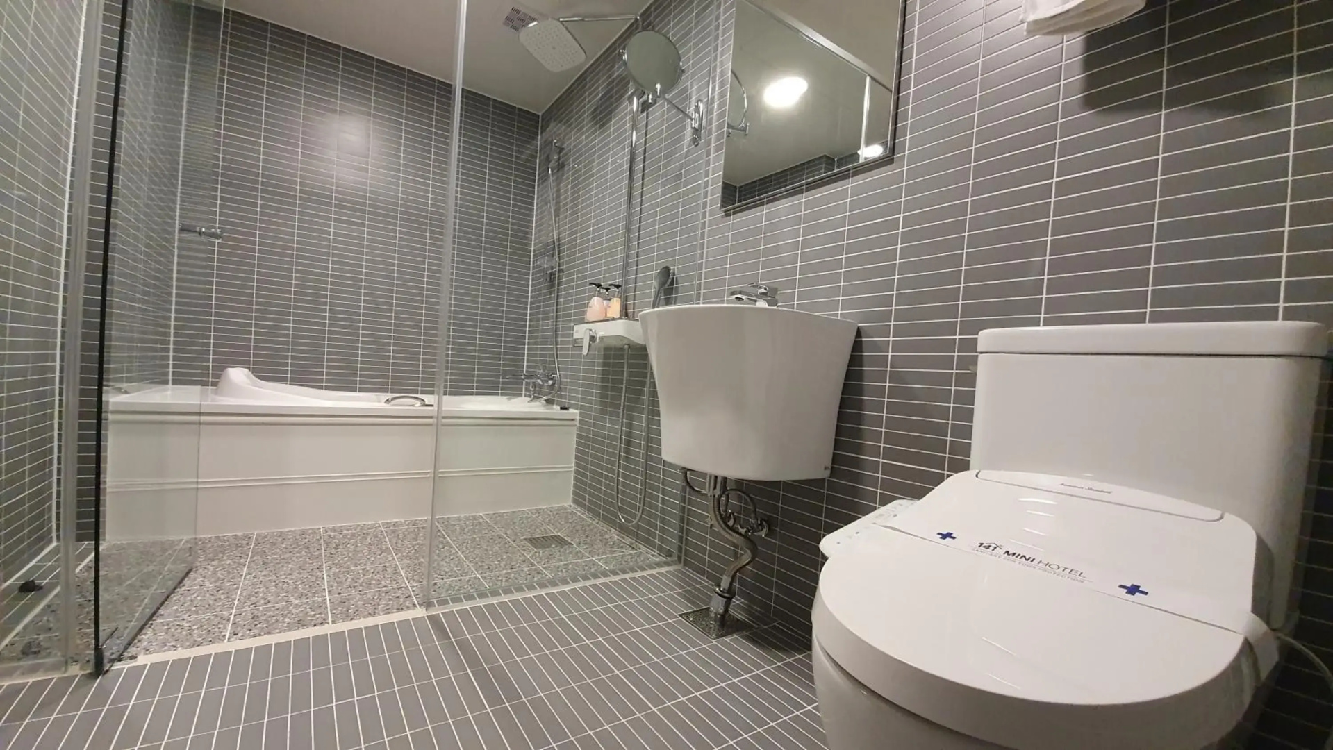 141 Mini Hotel