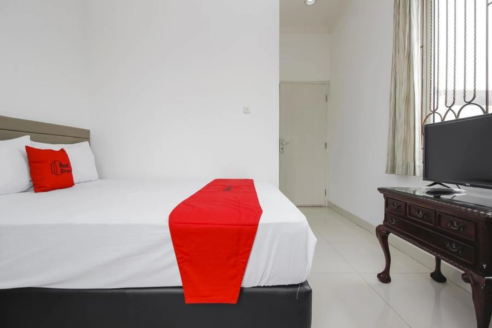 RedDoorz @ Permata Sari Karawaci