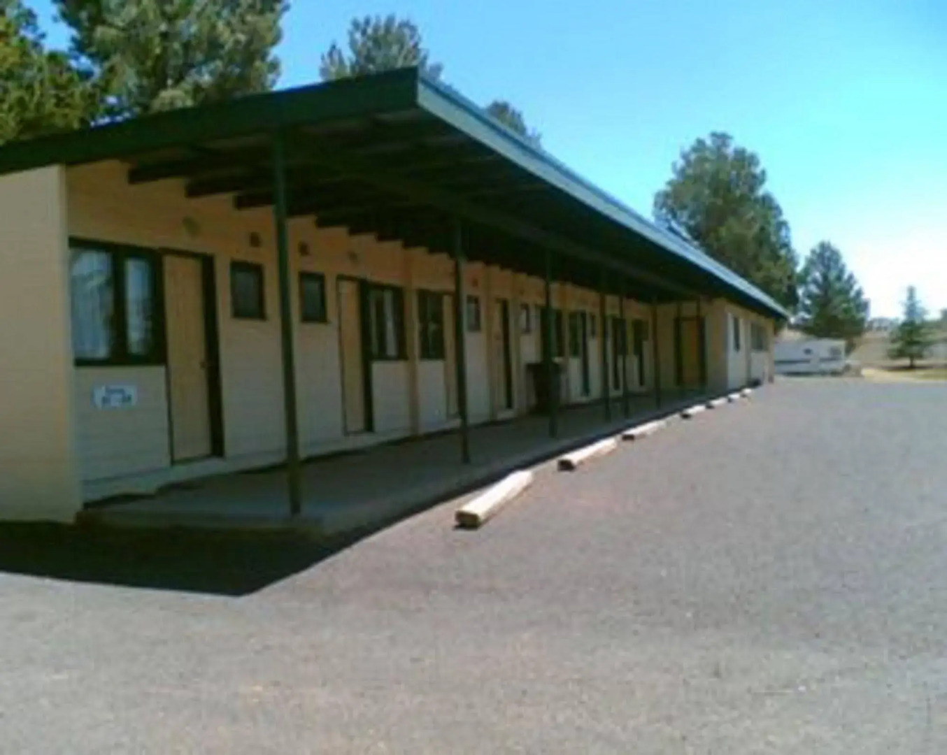 Southern Cross Motor Inn & Tourist Park