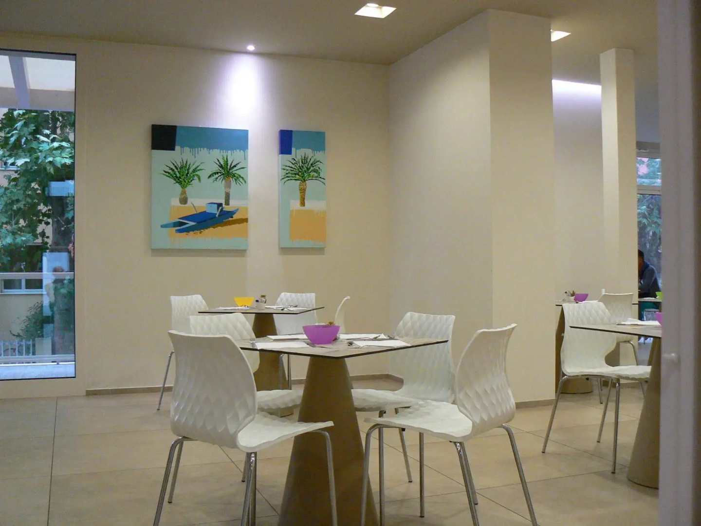 L'Hotel